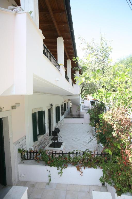 Aphrodite Apartments Nisaki  Exterior photo